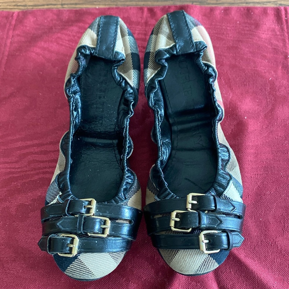 20:07  Burberry 3 Buckle Falcony Ballerina Flats